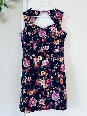 Kara Girl Dress Sz Large Sleeveless Floral Cutout Midi or knee length